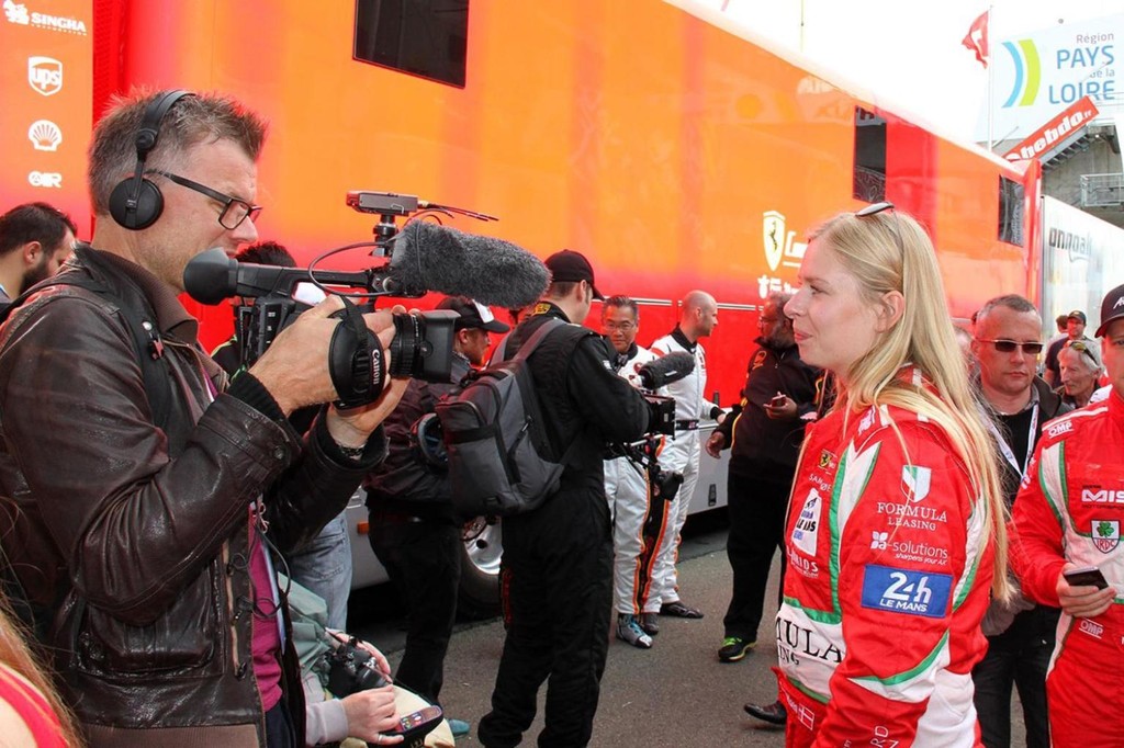 Christina Nielsen under årets Le Mans sammen med tilrettelægger og journalist på DR Sporten Niels Christian Jung
(Foto: Jan Kaiser © Type 2)